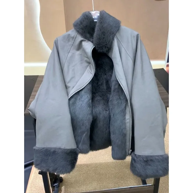 New Women's Clothing for Autumn and Winter.A Super Good-looking Grey Patchwork Mid-length Lambskin,fleece and Thickened Fur Coat