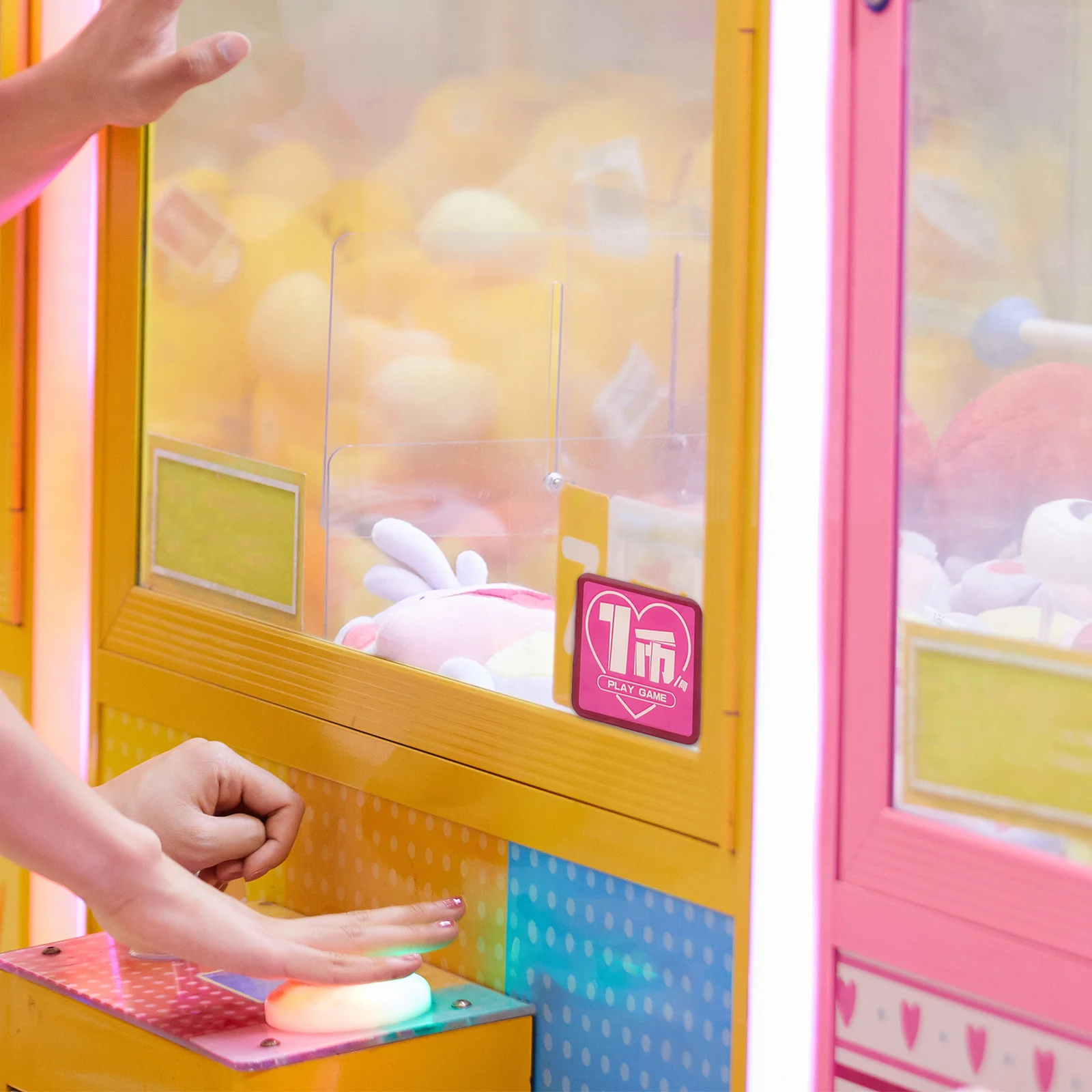 

10Pcs Insert Coin to Play Sign Decals Eye-Catching Design for Supermarket Shopping Mall Supplies Insert Coin Decals