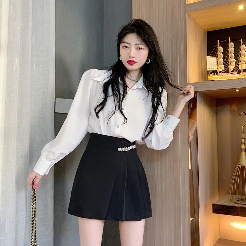 Pleated Skirts Female Spring New High-Waisted Fashion Design Temperament Slim Black White A-Line Short Skirts Women Sweet Sexy