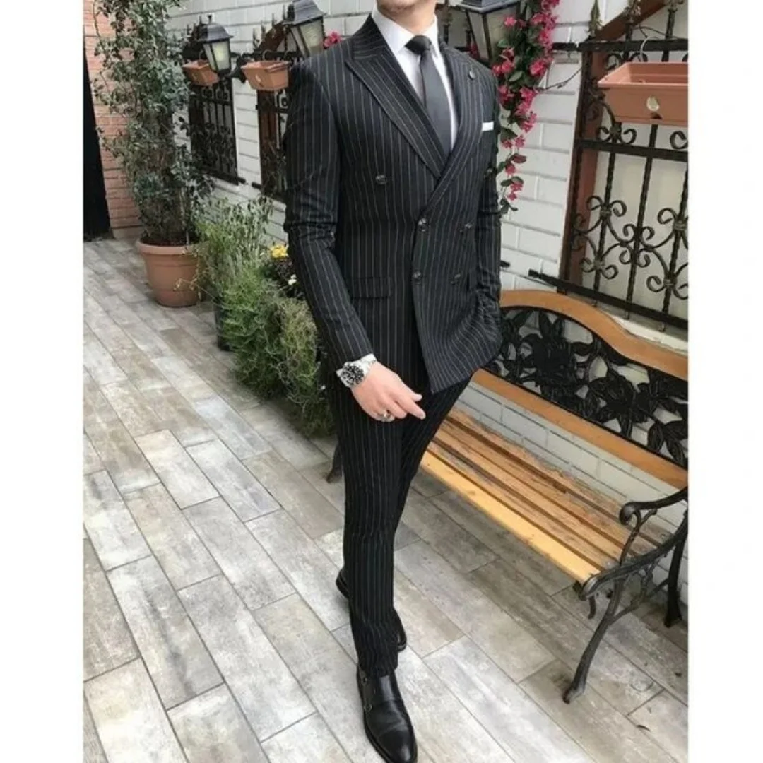 

New Black Striped Slim Fit Men's Suit Business Peak Lapel Double Breasted Jacket with Pants for Wedding Party Prom 2 Piece Set