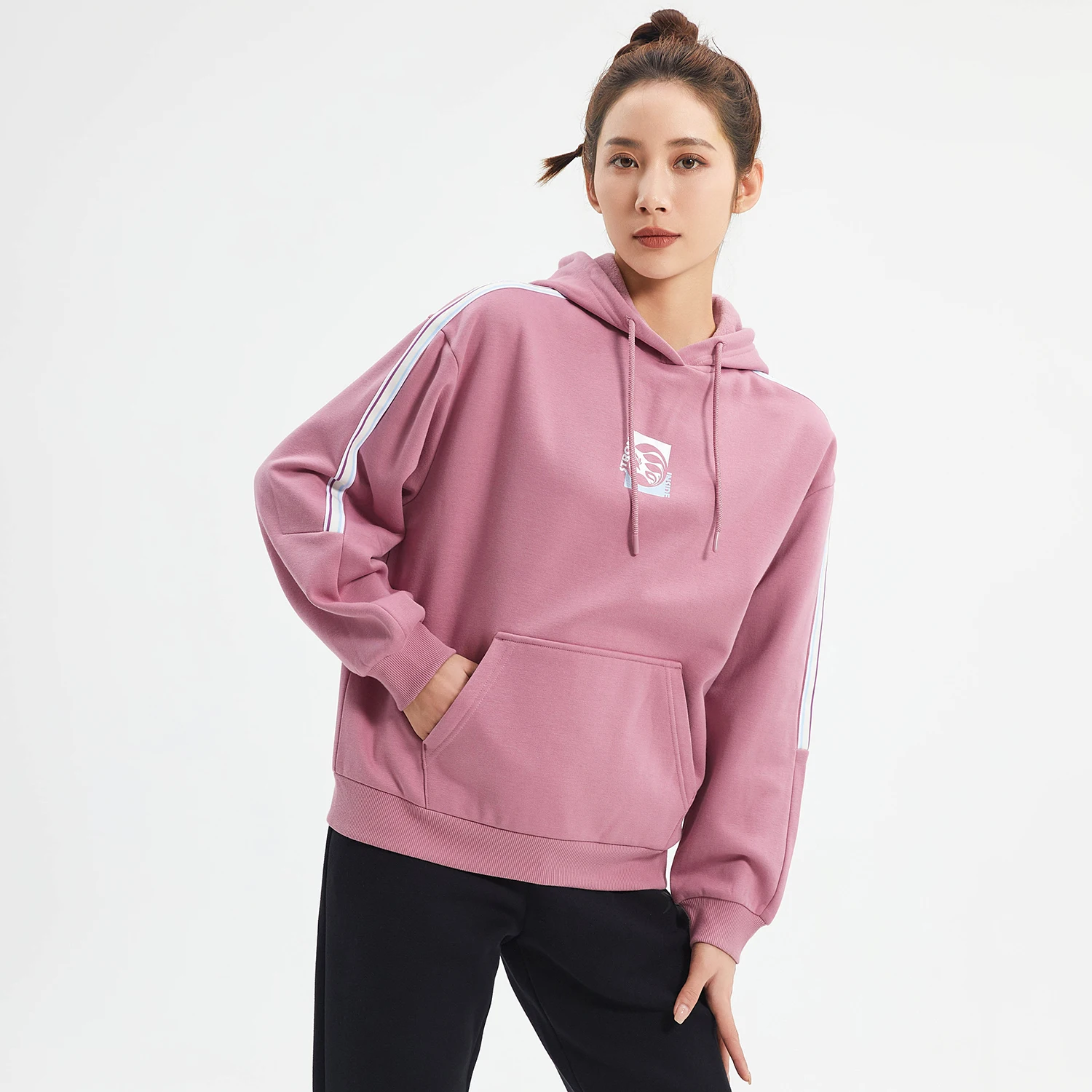 Xtep Pullover Hoodie For Women 2022 Winter Sporty Fashion Women\'s Sweatshirt Soft Sweat-Absorbing Outdoor Tops 978428930127