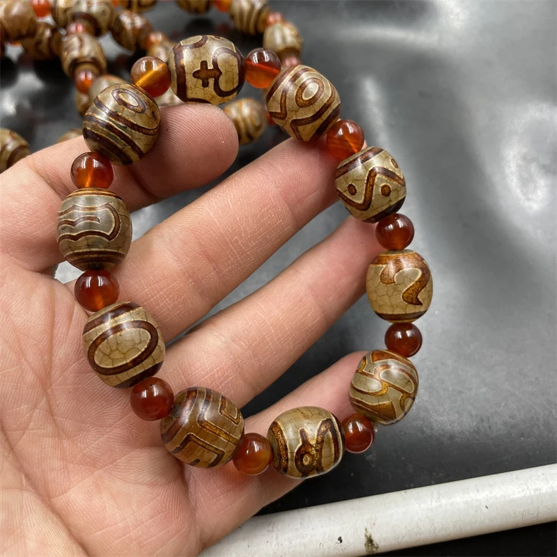 

Винтажный браслет в тибетском стиле с бусинами из старинного агата, модный и универсальный.