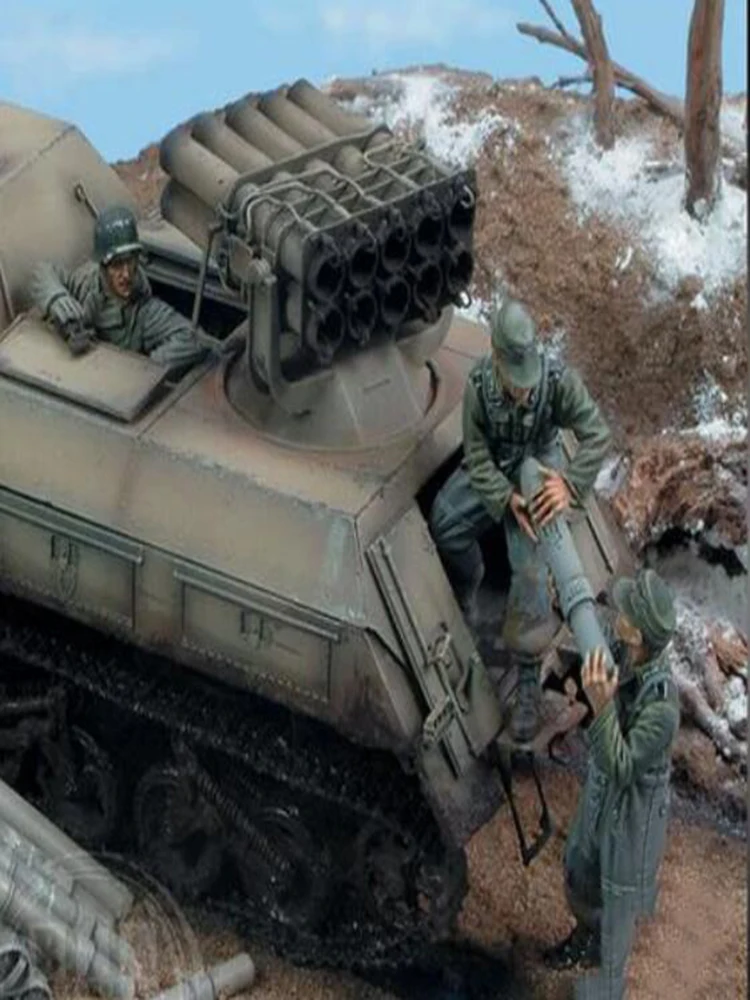 New Unassembled 1/35 Panzer Crew include 3 MAN (NO TANK )    Resin Figure Unpainted Model Kit