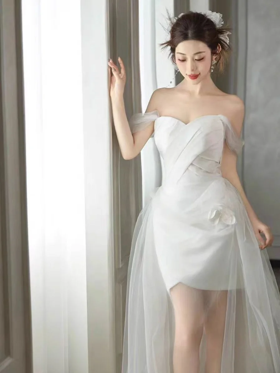 

White One-oulder Evening Dr Wedding Dr Faionable Zipper Sle Floral Handmade Mid-Waist Silk Satin ort Sve