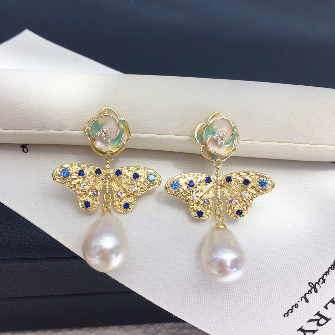 

Натуральный пресноводный жемчуг в форме барокко, жемчуг, яркие бабочки, микроинкрустированный цирконом, дизайн, классические украшения в стиле ретро для женщин