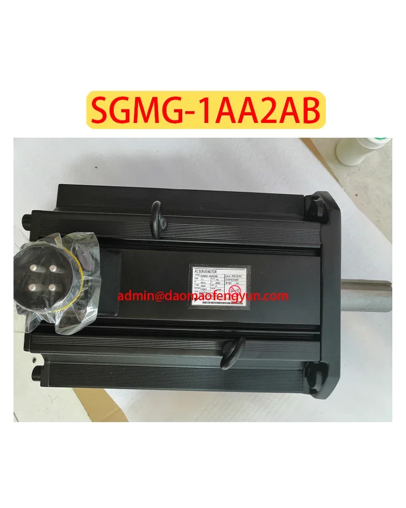 

SGMG-1AA2AB Brand new Servo motor SGMG 1AA2AB，Fast shipping
