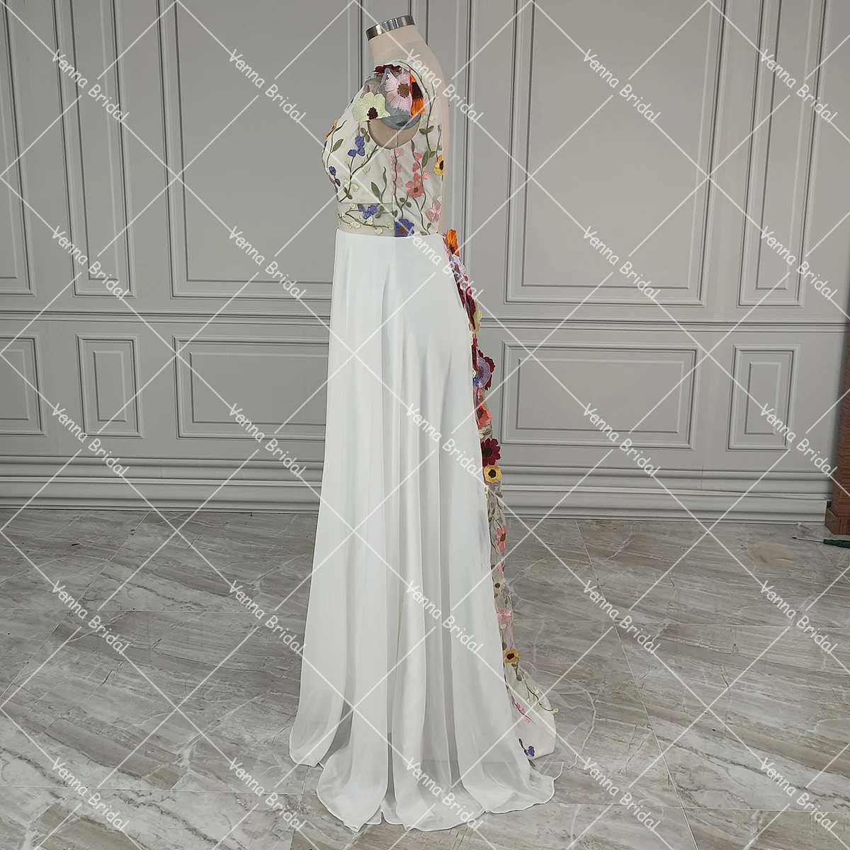 Robe de Mariée Brodée Colorée à Dos Ouvert, Sur Mesure, Boho, Ligne A, Manches Courtes en Mousseline de Soie, Col en V, pour Patients