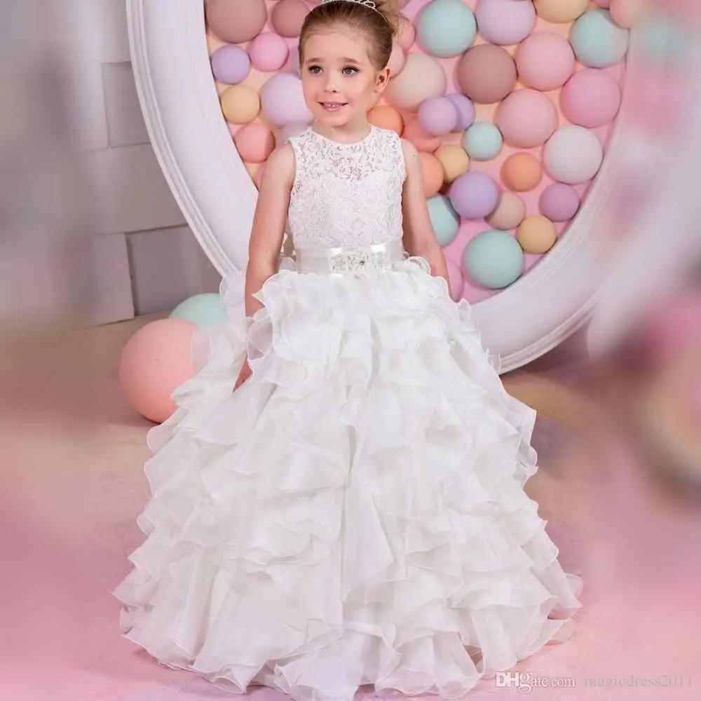 

Classic Flower Girls Dresses For Wedding Fashion Ruffles Beaded Crystal Sash Pageant Gowns Floor Length Kids Princess Birthday