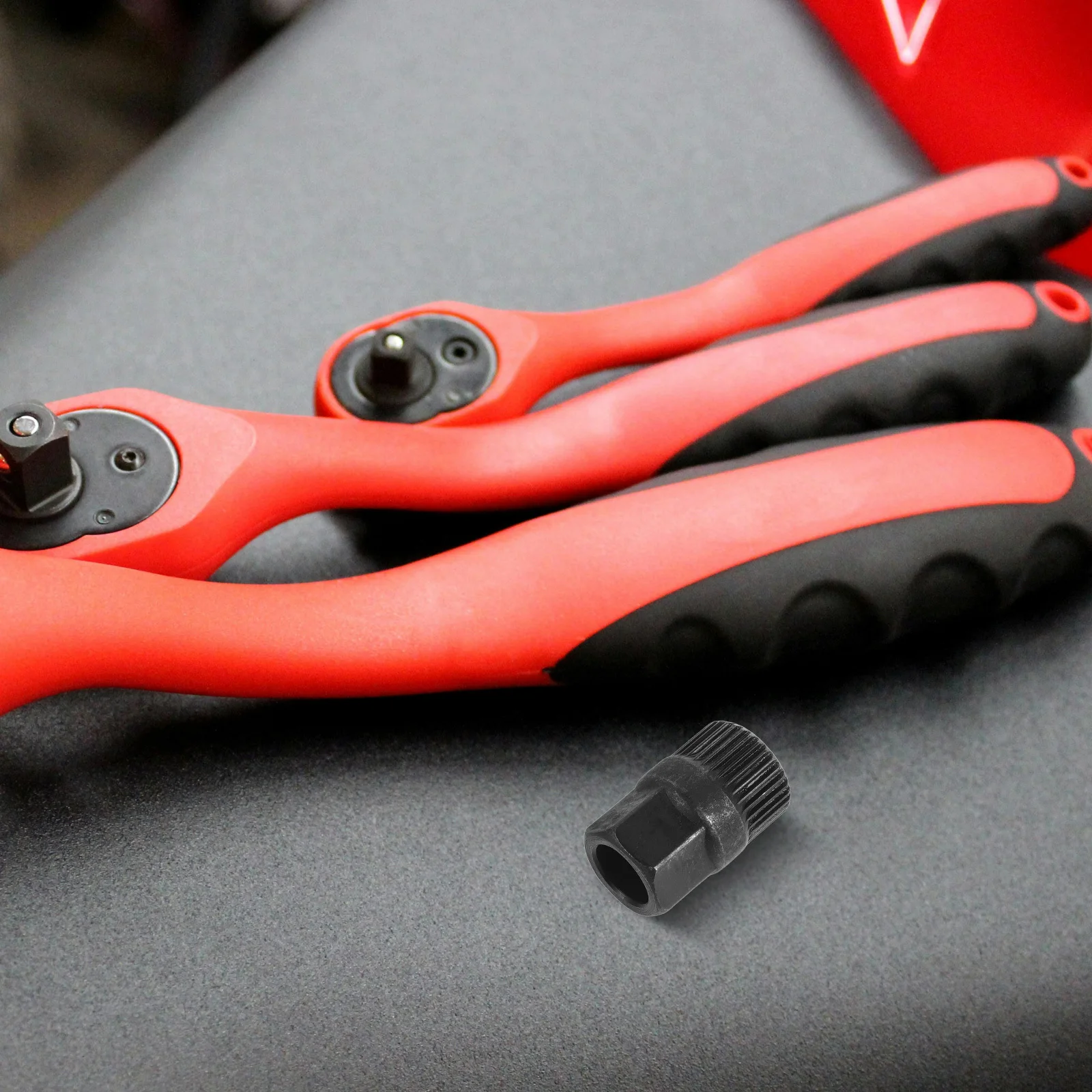 

Alternator Pulley Removal Tool 33 Teeth Heavy Duty Automotive Pulley Clutch Disassembly Kit Car Repair Extraction Tool