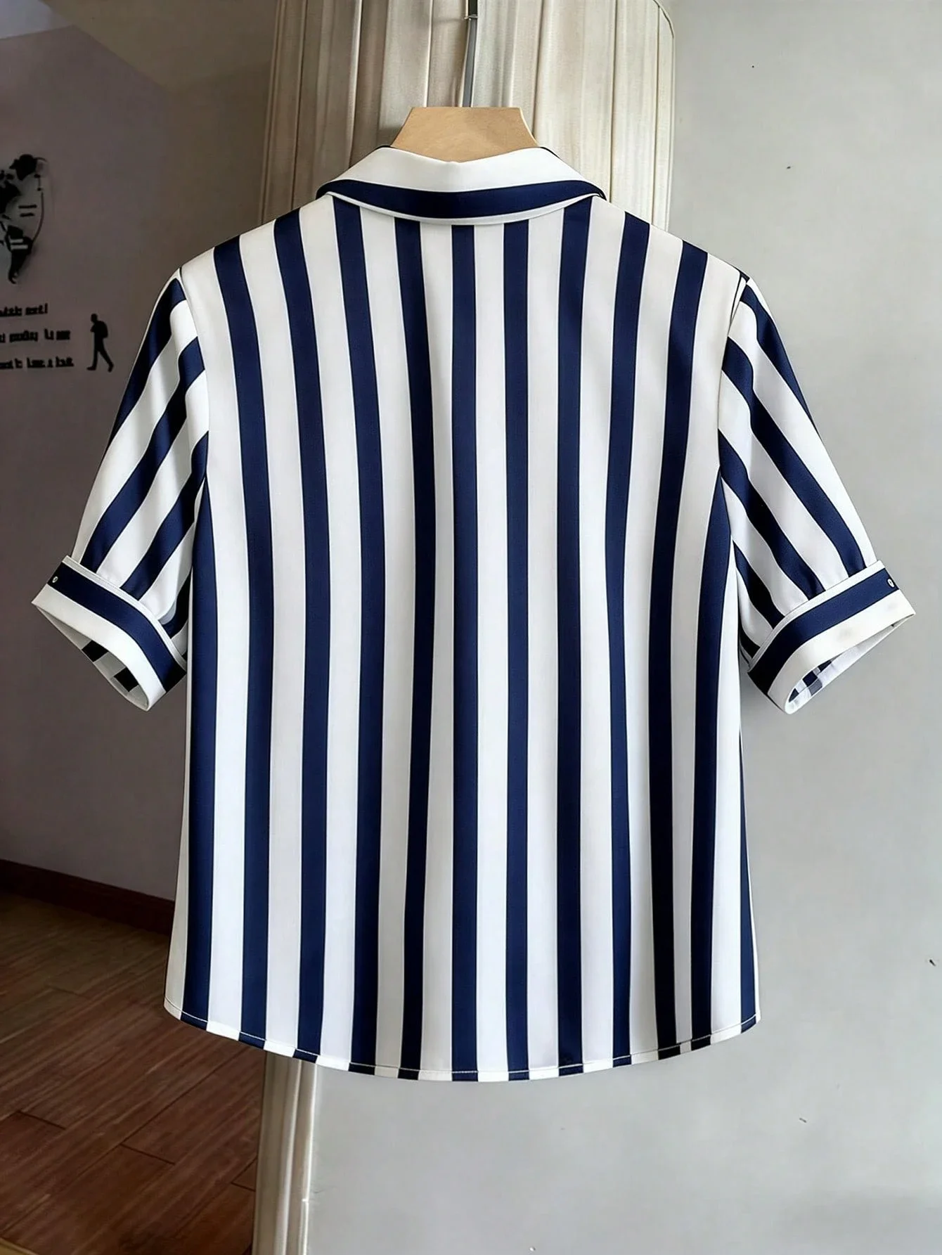 

Navy Blue Striped Loose Turn-Down Collar Short Sleeve Blouse For Work