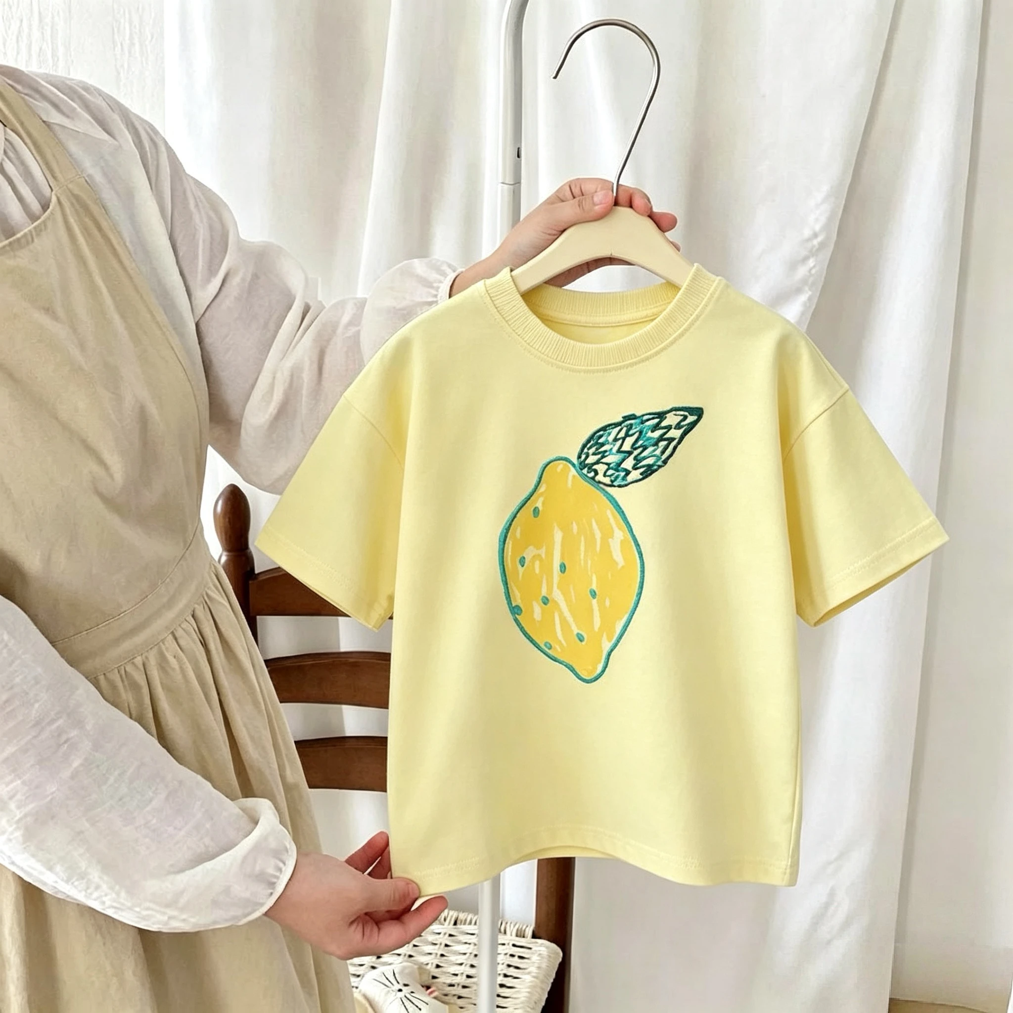Print Strawberry Girl's T-shirt Summer New Kids Clothing Short Sleeve Tops Tees Crewneck Casual Simple Children's Tshirts 1-7Y