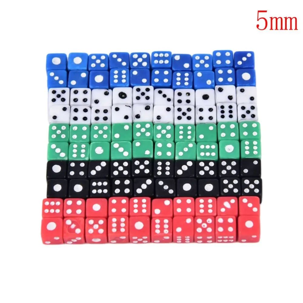 50 Stks/partij Dobbelstenen 5Mm 5 Kleuren Plastic Witte Gaming Dobbelstenen Standaard Zeszijdige Beslisser Verjaardagsfeestjes Bordspel Drop Shipping