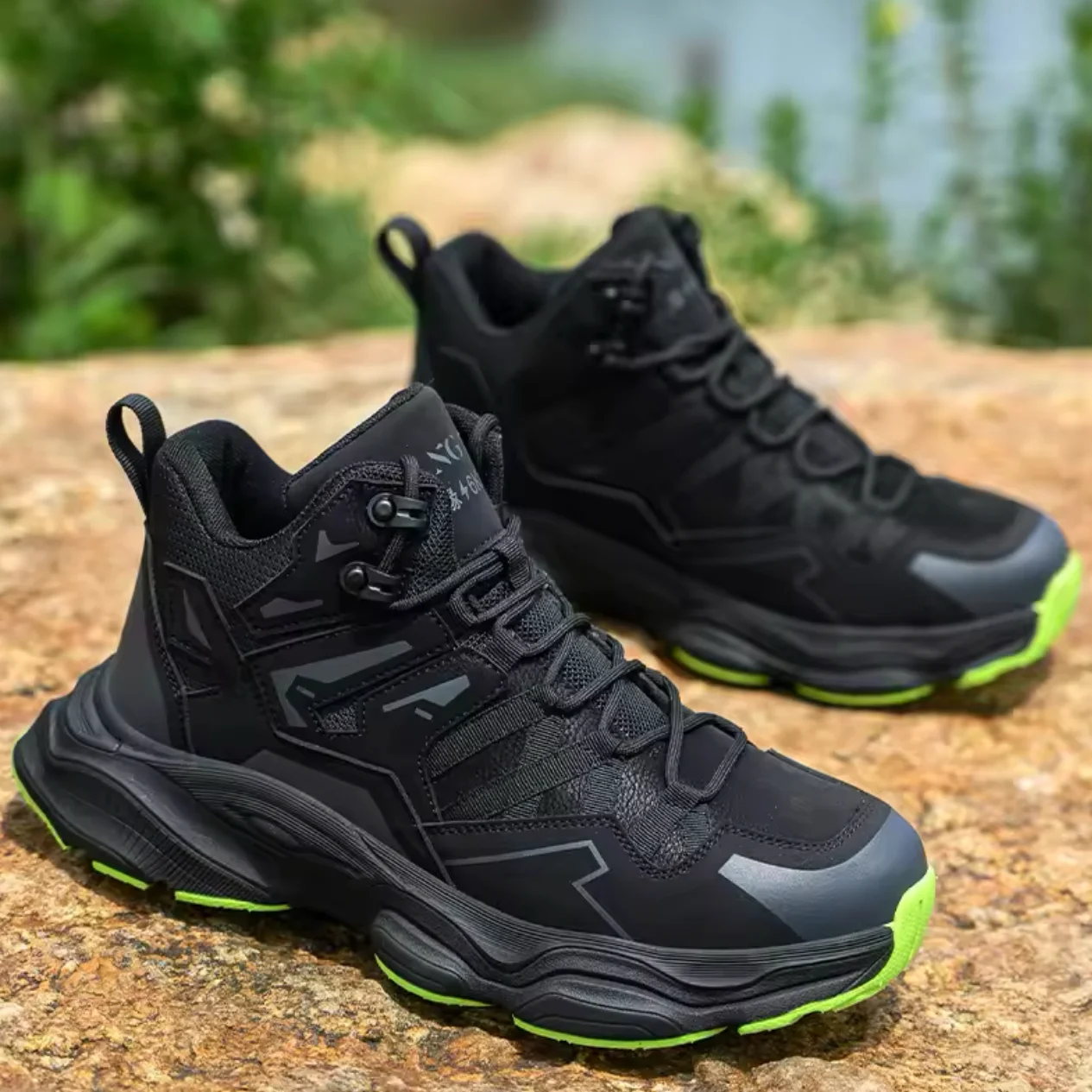 Slip Resistant Steel Toe Safety Boots Impact Protection Comfortable Durable Multi-Purpose Work Shoes