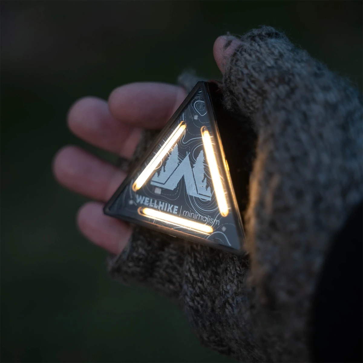 

Multi-functional Warning Light Outdoor Camping Triangular Lamp New Mini Hanging Light Tent Camping Triangular Hanging Lamp Decor
