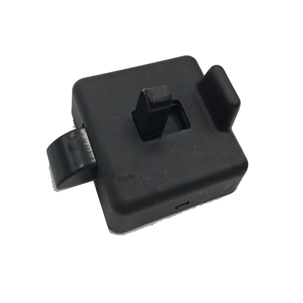 

Excavator Accessory Cab Sunroof Buckle Glass Buckle Skylight Lock Catch For SK75 200 230 250 350 330-8 S8