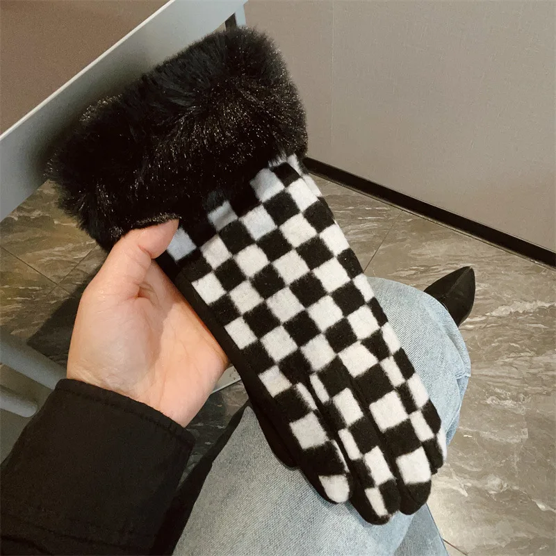

Gloves Women Check Pattern Fleece Lined Touch Screen Winter Warm Cute Korean One Size