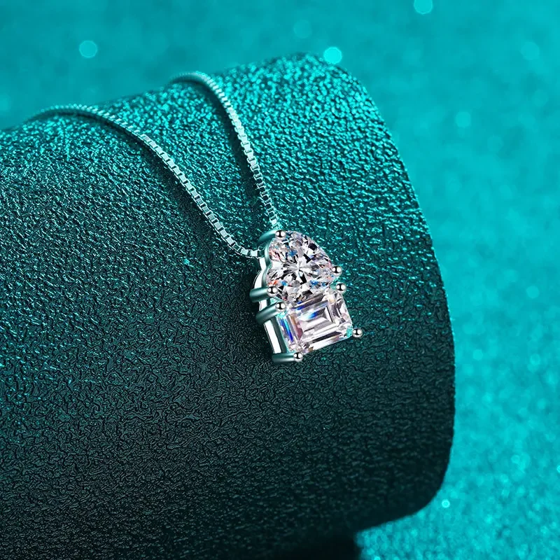 

Platinum PT950 Rectangular Heart-shaped Pendant 2ct Emerald Cut & Radiant Cut Moissanite Jewelry Fire Sparkle for Women Gifts