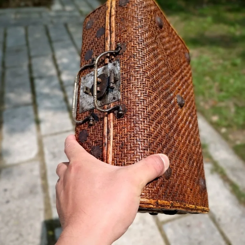 Mini version of rattan suitcase, Shanghai style