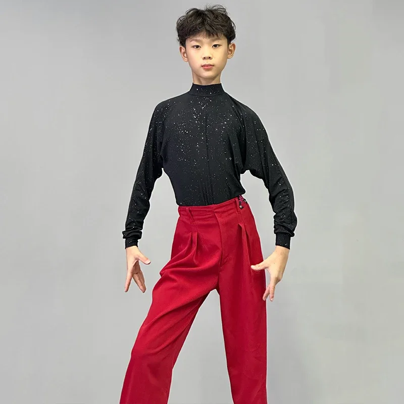 Ropa de competición de baile latino para niños, Tops negros de lentejuelas de manga larga, pantalones rojos, traje de baile de salón Cha para niños DNV21106