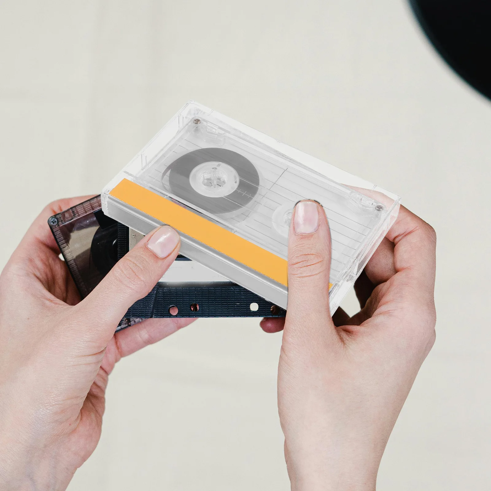 

60 Minute Blank Cassette Tape Clear Casing Magnetic Media for Recordings and Decorations