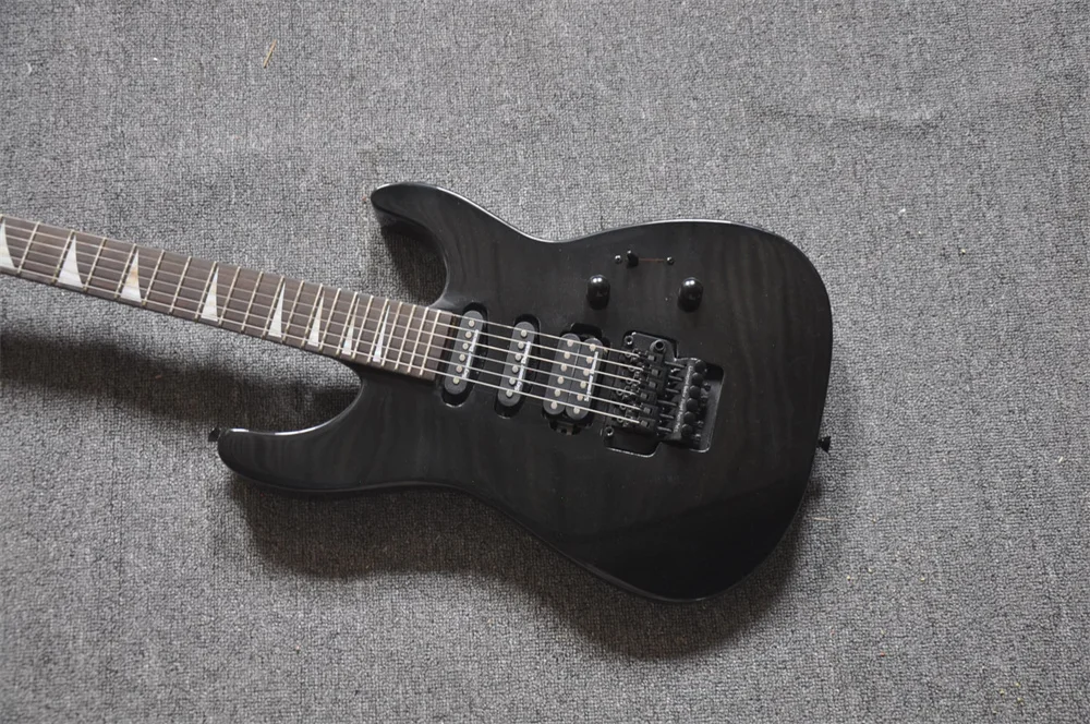 6 Strings Electric Guitar With Rosewood Fretboard Black Hardware Customization Service