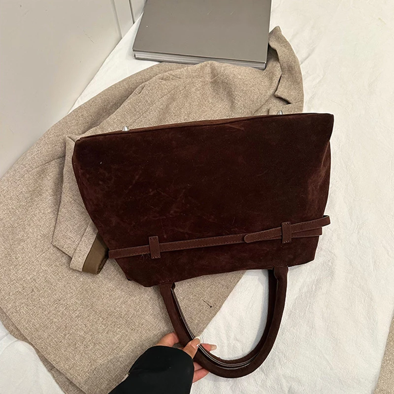 2024 Herbst/Winter Neue Damenhandtasche Modischer Stil Wildleder-Handtasche Vielseitige Hochwertige Umhängetasche für Pendlerinnen – Detail 15