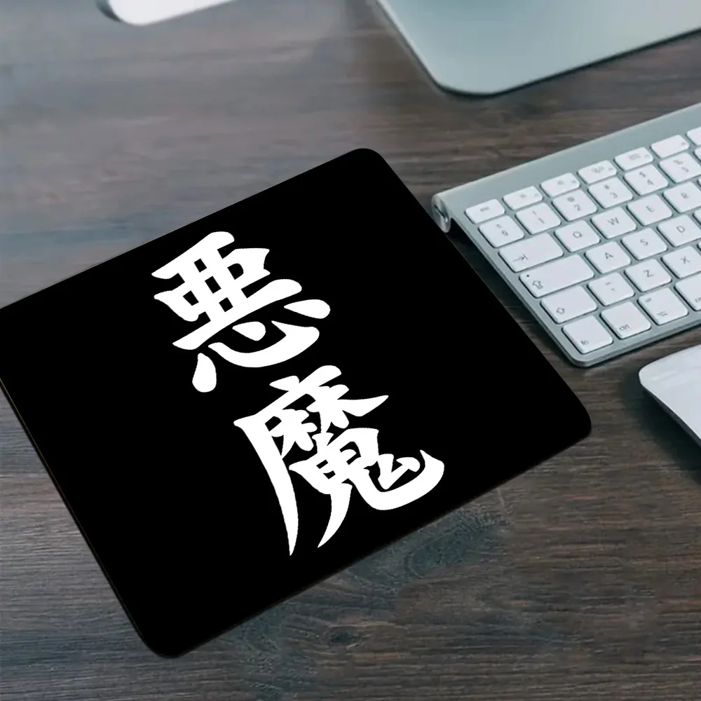 

Нескользящий резиновый коврик для мыши Japanese Demon Warrior, портативный прочный коврик для офисного стола, стильные аксессуары для рабочего стола, жирный узор