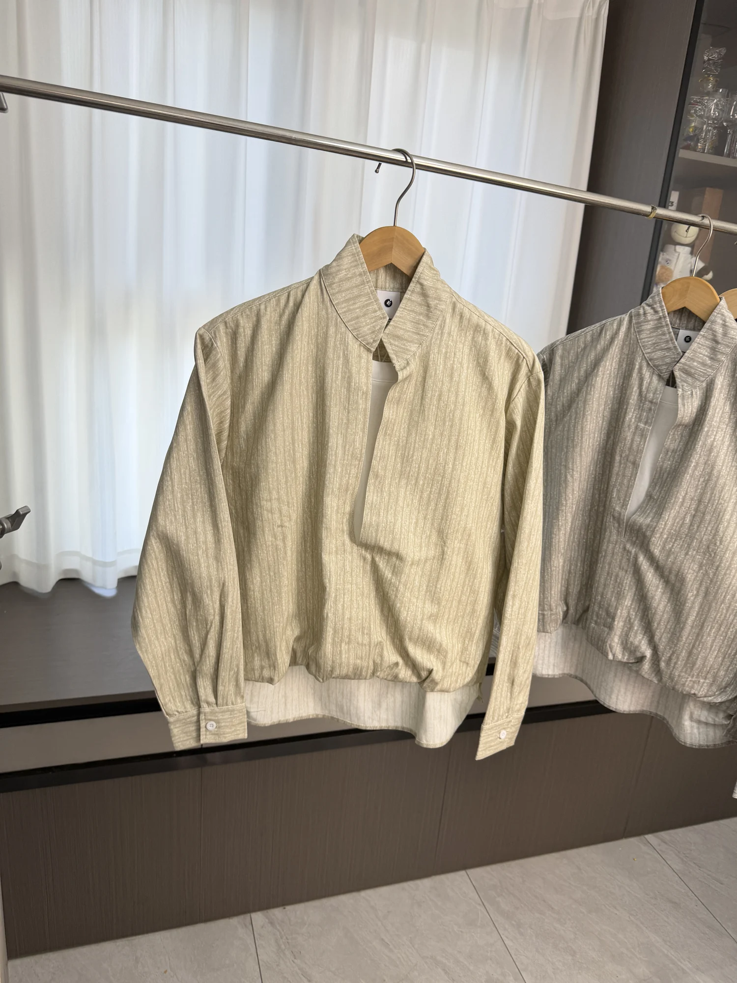 Casual Style Men's Long Sleeve Shirt Stand Collar Loose Fit Fashionable Autumn Wear Versatile Stripe Pattern Button up