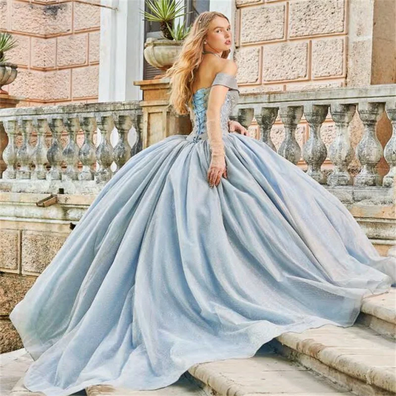 Sky Blue Quinceanera Ball Gown ปิดไหล่ Tulle ลูกปัดเม็กซิกันหวาน 16 ชุด 15 Anos ที่กําหนดเอง