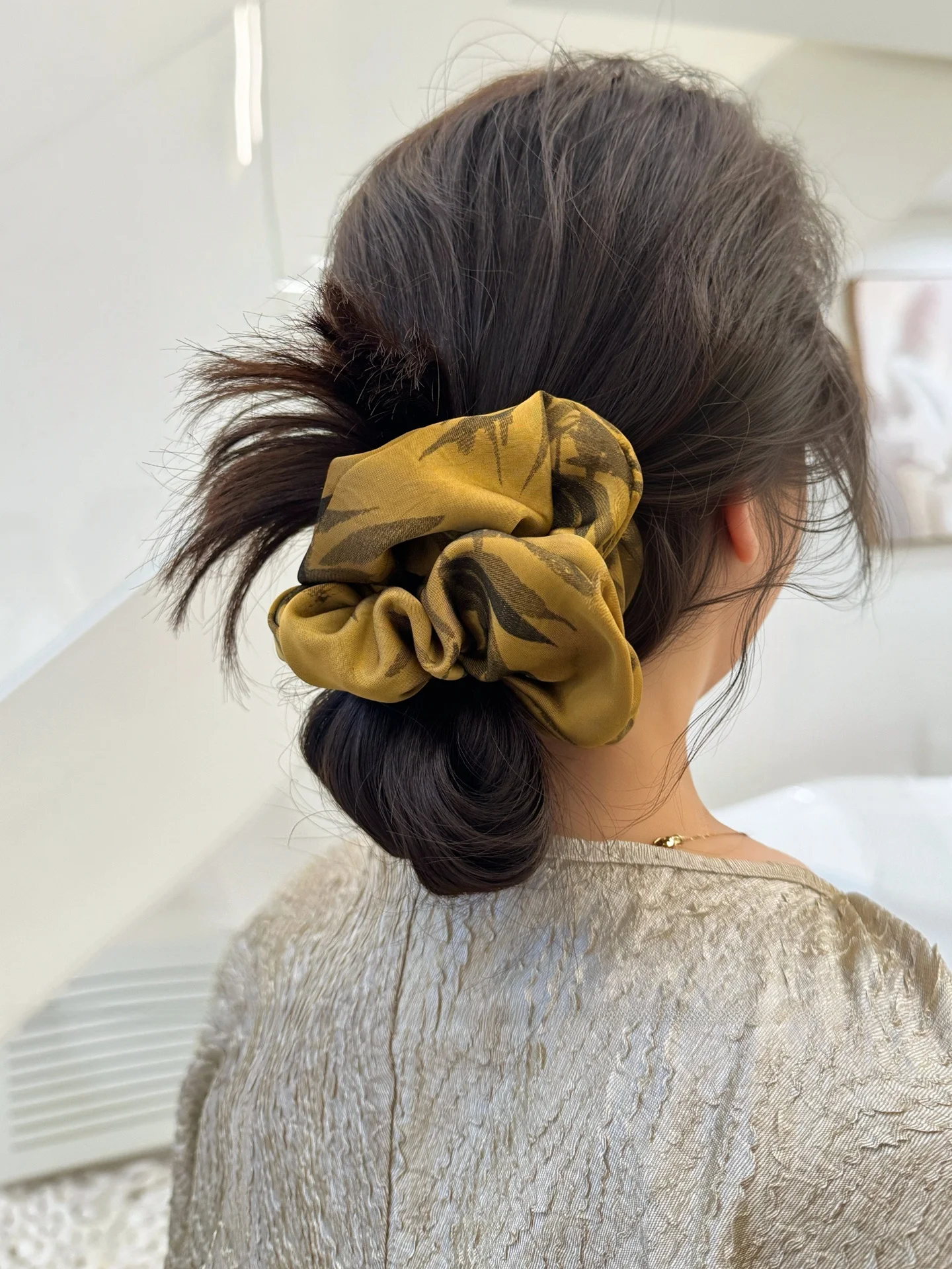 novas-faixas-de-cabelo-chinesas-de-luxo-com-sensacao-premium-estilo-scrunchie-grande-modernas-para-o-dia-a-dia-e-ocasioes-especiais