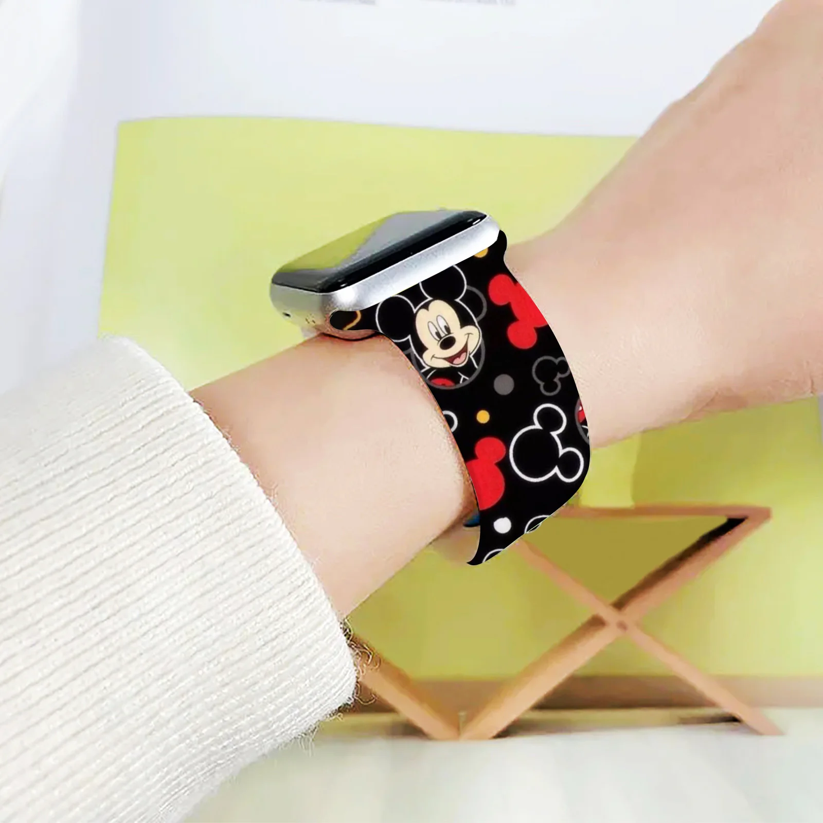 Disney Leopard Mich Print Strap for Apple Watch 11 10 9 8 SE Silicone Band Replaceable Watchband for iWatch 46mm 44mm 42mm 41mm