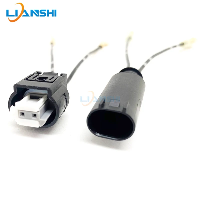 Suitable for BMW motorcycle Waterbird R1250gs850 modified universal horn one minute two harness plug