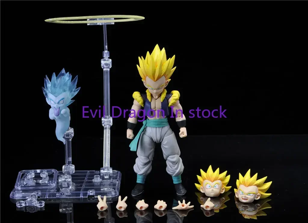 

В наличии оригинальная фигурка SHF Gotenks, модель игрушки в подарок SH Figuarts, желтые волосы
