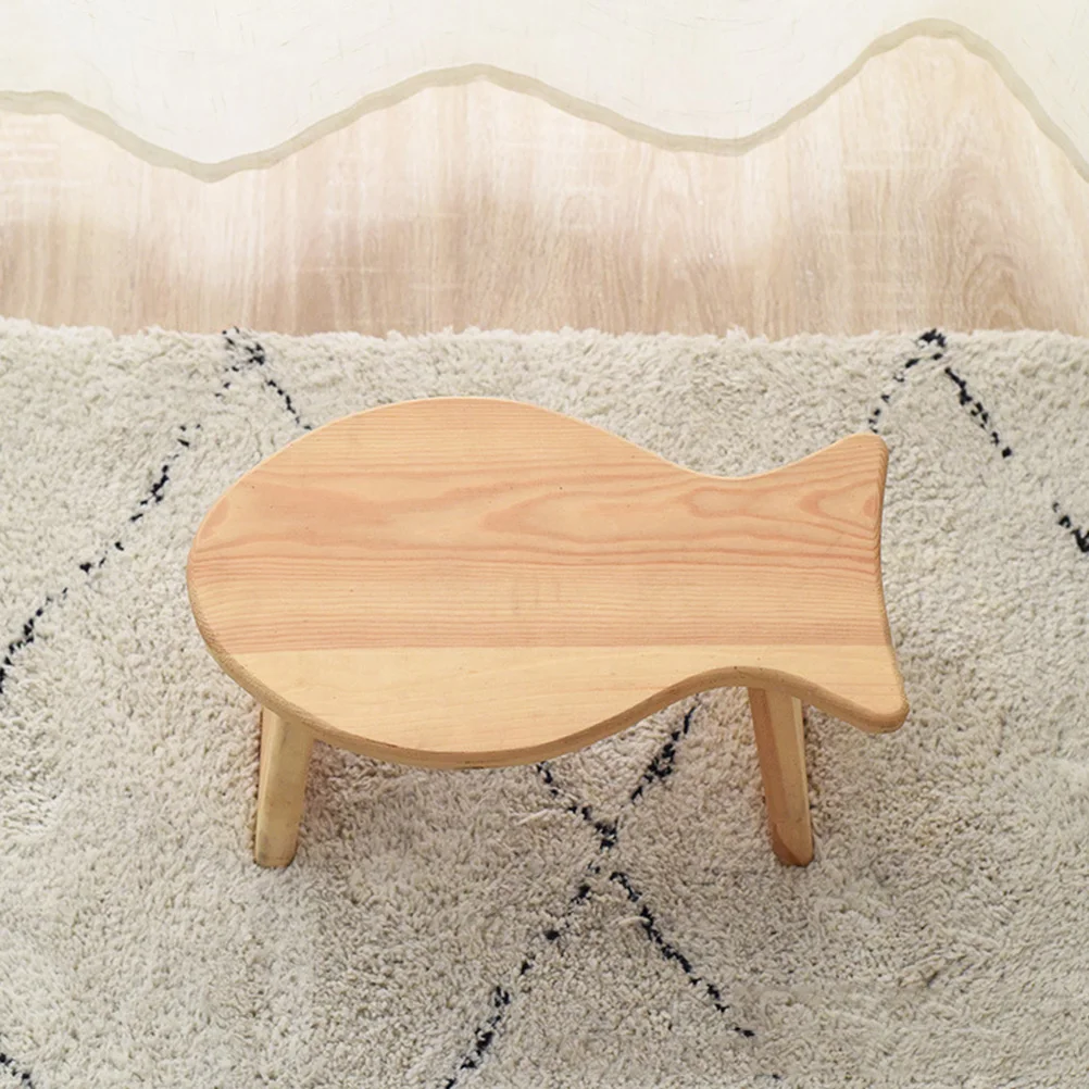 

Portable Fish Shaped Wooden Step Stool Solid Wood Footstool for Kitchen Bathroom Living Room Shoe Changing Helper