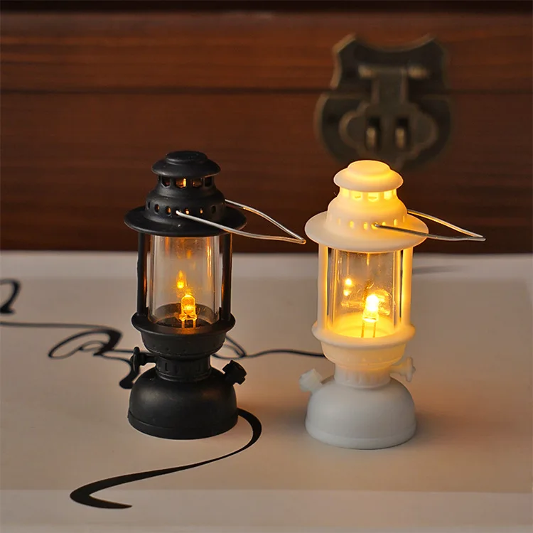 New 6CM Miniature Retro Simulation LED Horse Light Festival Decoration Outdoor Scene Creating Atmosphere Decorative Ornament