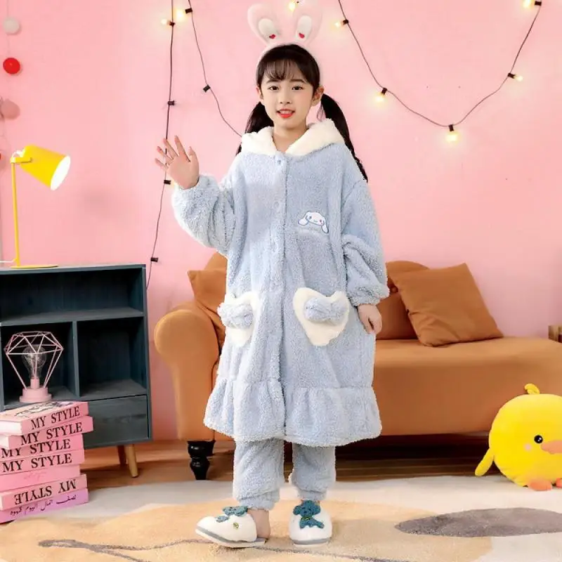 Sanrioed Kuromi-pijamas gruesos de lana de Coral para niñas, ropa de dormir de dibujos animados Cinnamoroll, bata térmica para niños, ropa de casa para niños, Invierno