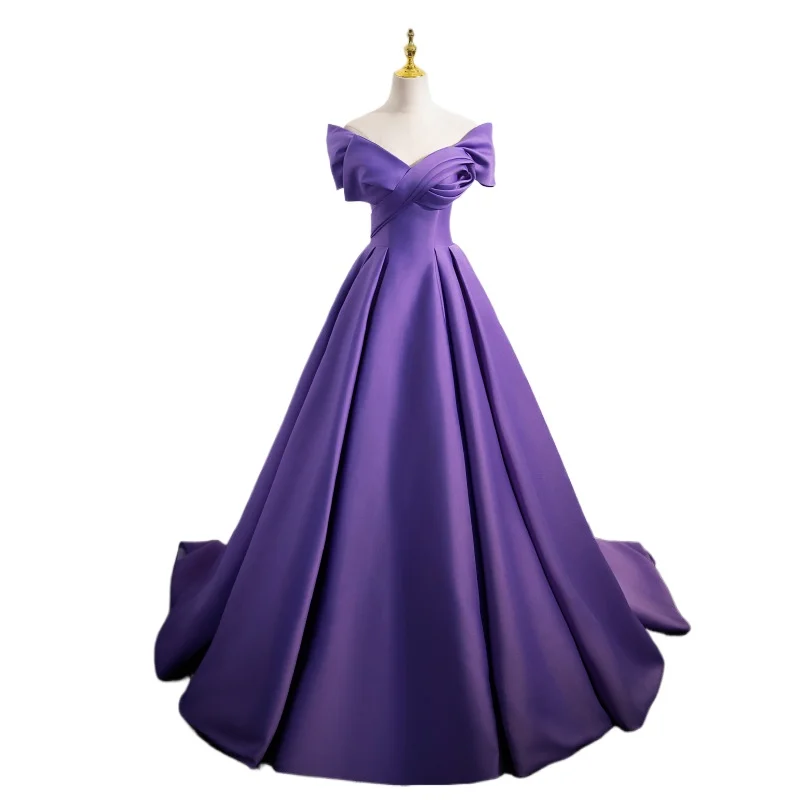 Fioletowa Sukienka Wieczorowa, Damska Elegancja, Wysoka Jakość, Niszowa Sukienka, Sukienka na Jedno Ramię, Sukienka dla Przedstawicielki, Egzamin z Muzyki Wokalnej, Suknia Ślubna