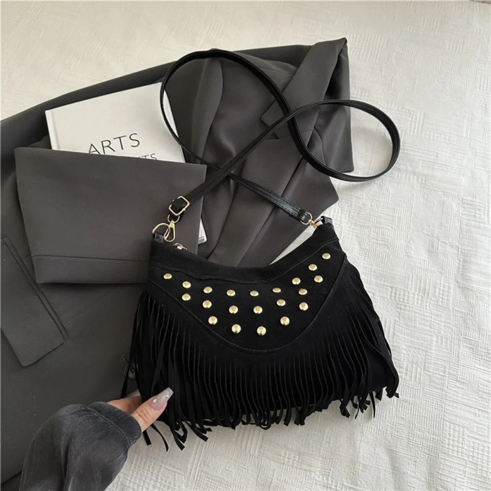 

Casual Vintage Rivet Shoulder Bag Tassel Boho Underarm Bag Suede Zipper Handbag Girls