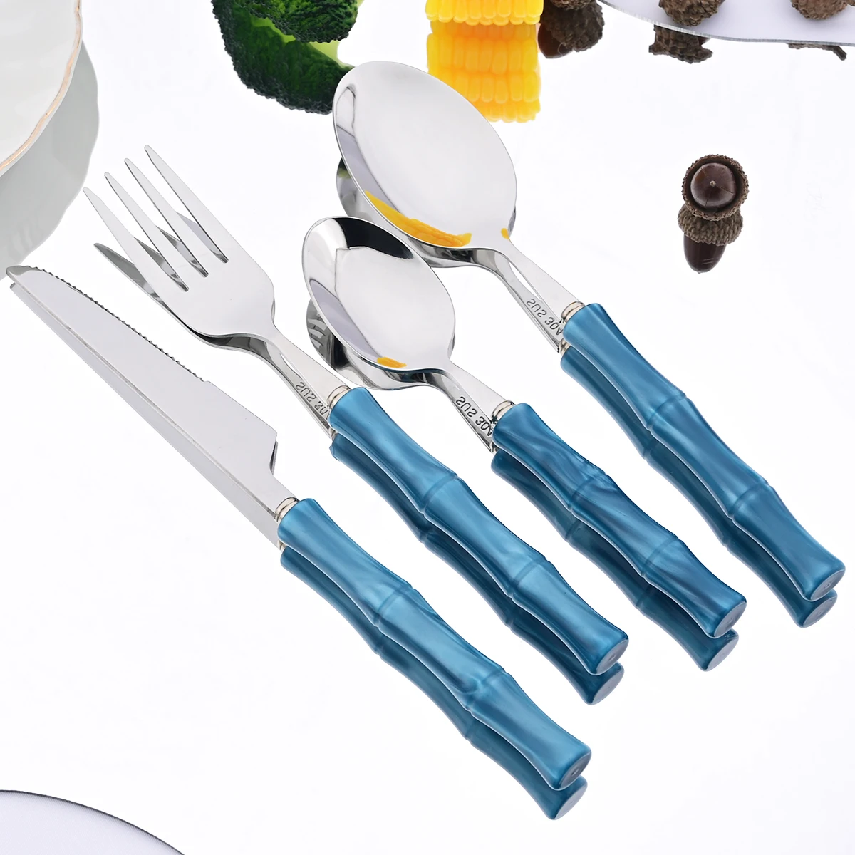 

4 шт., набор обеденных столов с акриловой ручкой в стиле вестерн, нож, вилка, ложка, набор посуды, зеркало, посуда из нержавеющей стали, подходит для Gilf