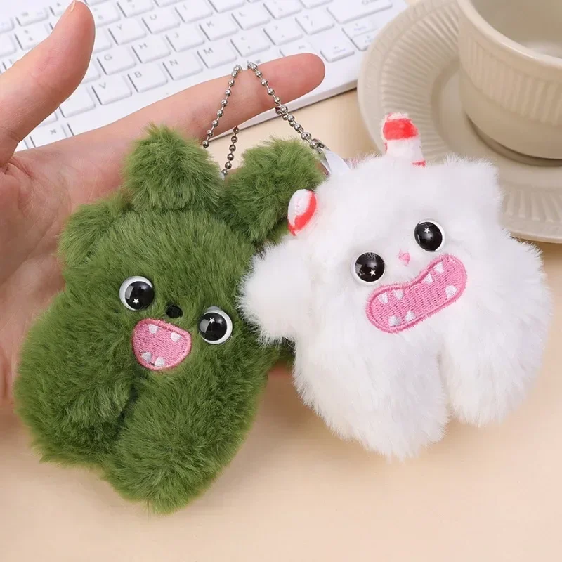 Porte-clés monstre des neiges en peluche, pendentif de poupée de dessin animé créatif pour filles, sac à dos amusant, breloque, housse pour écouteurs, accessoires
