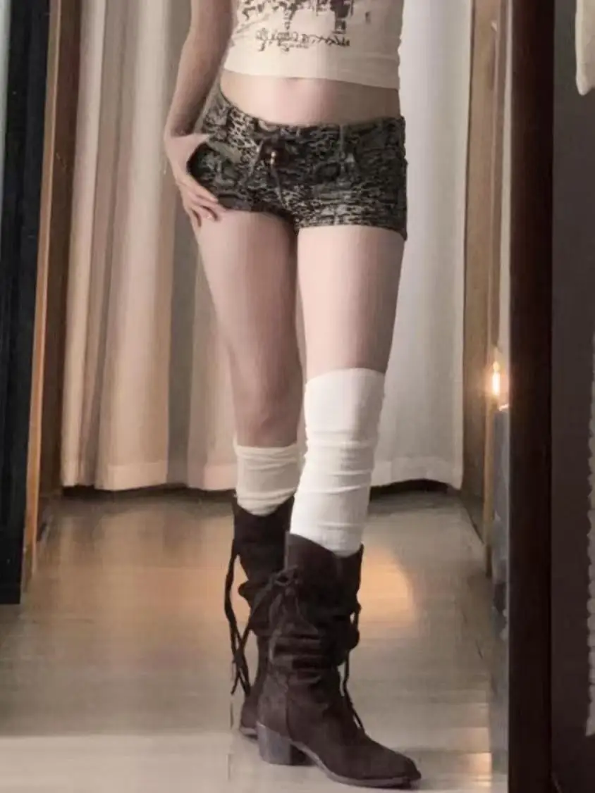 Summmr Women American Retro Low Rise Leopard Print Jeans Shorts Gyaru Coquette Abi Y2K Japanese Harajuku 2000s Denim Hot Pants view 3