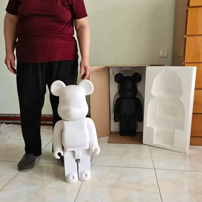 Promotional Large Toys Life Size Bear Brick Red And White Plain 70cm Model Doll Bearbrick 1000% Statue