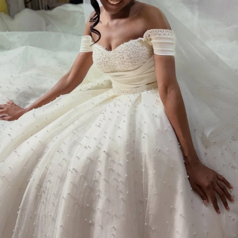 White Appliques Wedding Dresses of Off-Shoulder Decal A-Line Pearl Beadwork Decal Bow off-shoulder Bridal Gowns Made Customized