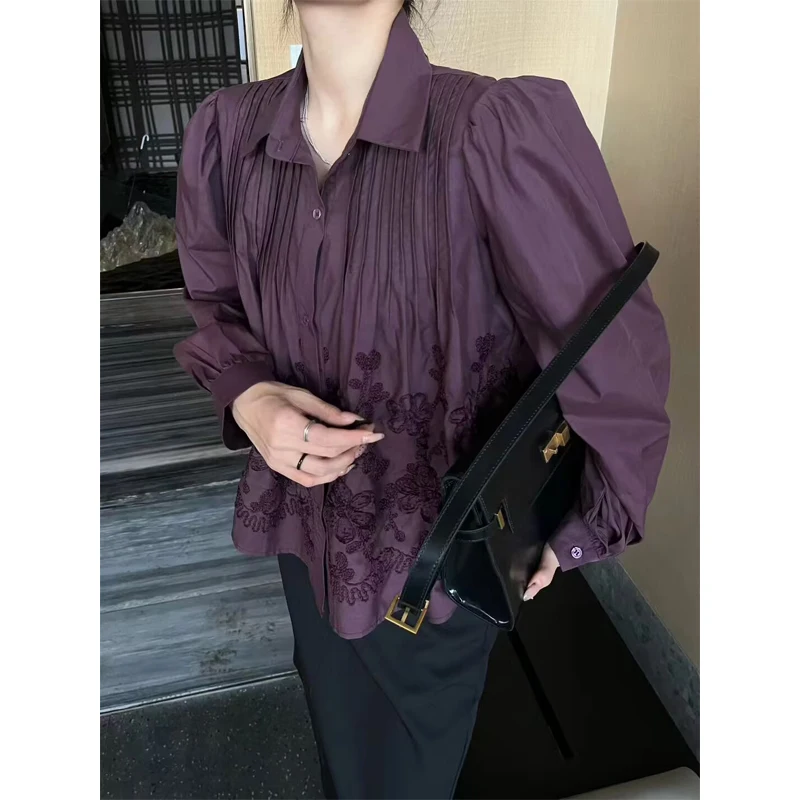 

Korean Style Embroidered Bubble Sleeve Long Sleeve Shirt Women's Fashionable Stand Collar Heavy Embroidery Pleated New Autumn...