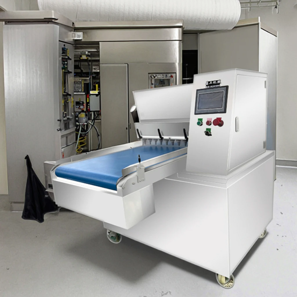 Riempitrice automatica commerciale per torte e biscotti, dotata di ingredienti a base di dadi servo con controller programmabile