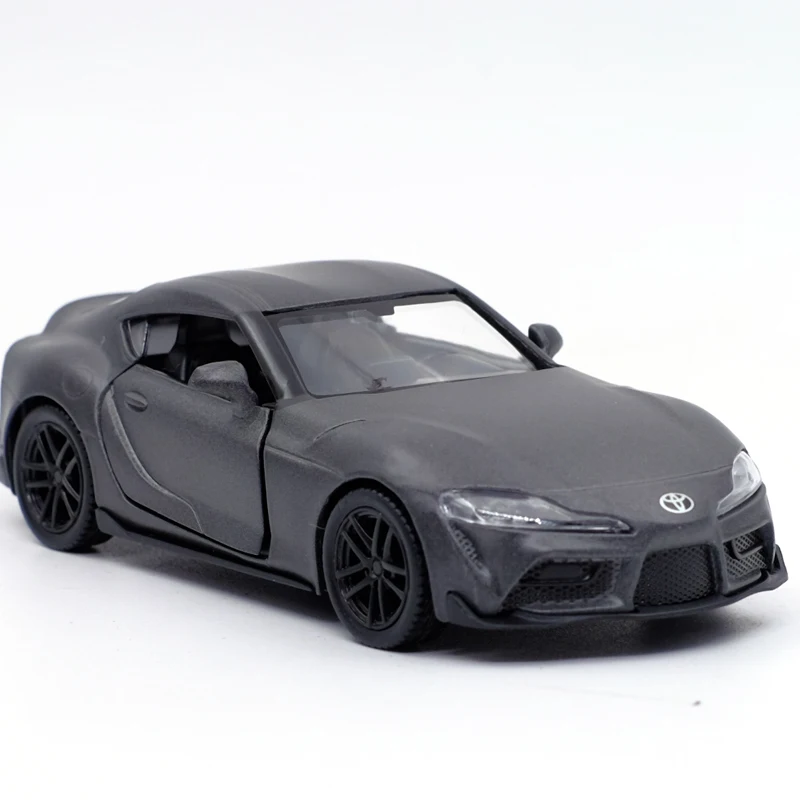 1:36 Toyota Supra Sports Car RMZ CITY Alloy Diecast Car Model Toy con Pull Back per bambini regali collezione di giocattoli F162