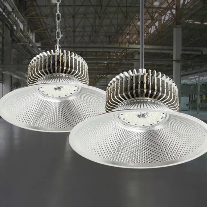 4 Pack UFO LED High Bay Lights 100W/150W/200W/300W 6000K Super Bright AC220V for Commercial Market Warehouse Garage Industrial L