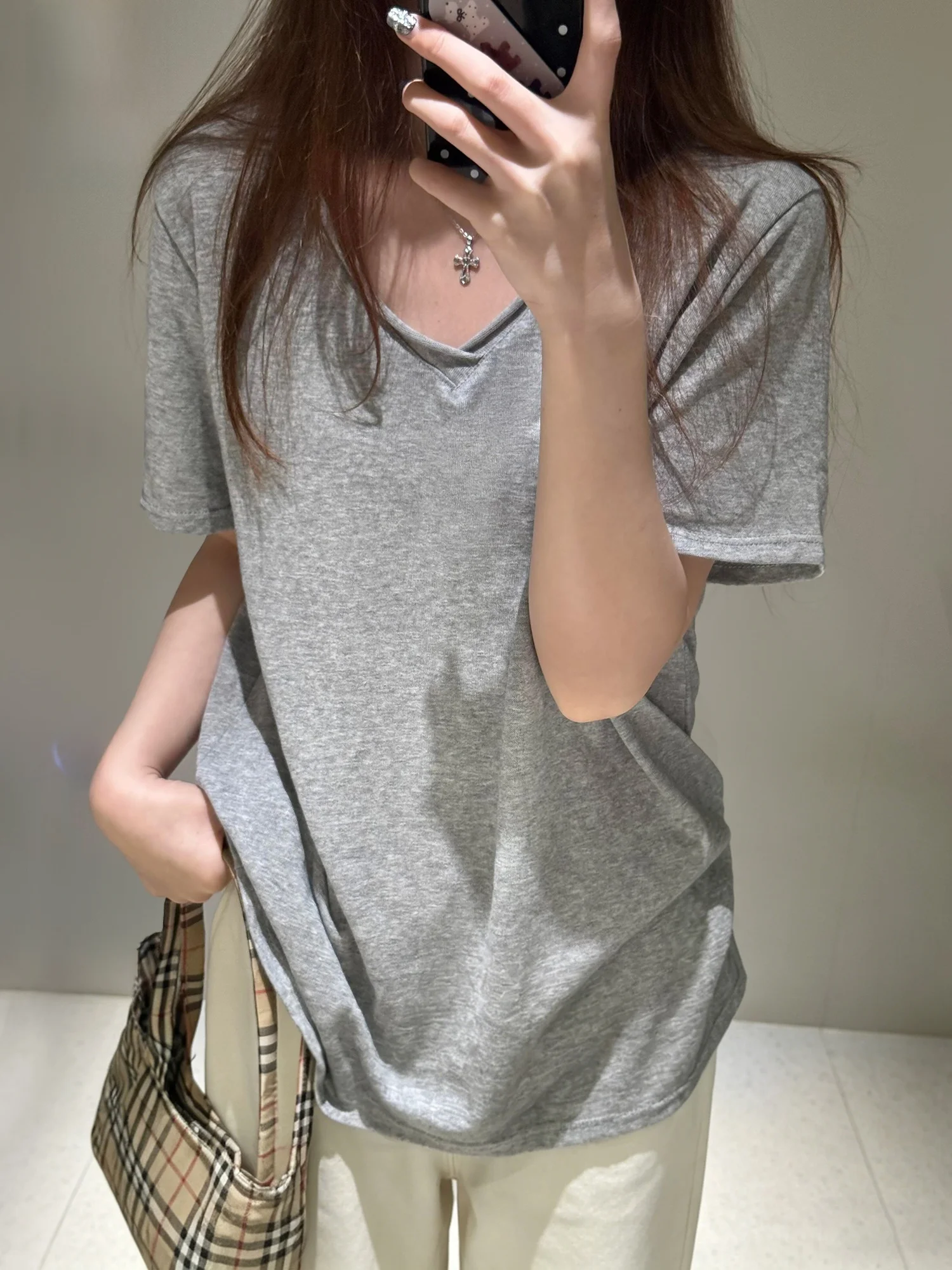 ルーズフィット V ネック半袖 Tシャツ女性の夏薄い怠惰なスタイルカジュアルコットントップ通気性快適なルーズ痩身ベースシャツ 1
