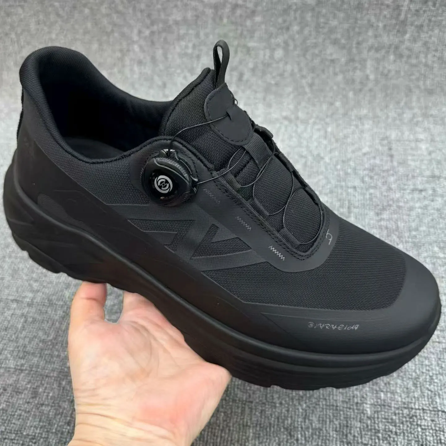 

Men's Fall 2025 New Anti-Slip Outdoor Climbing Running oes Soft Surface Breathable Lightweight Thi Bot Sports Casual S...