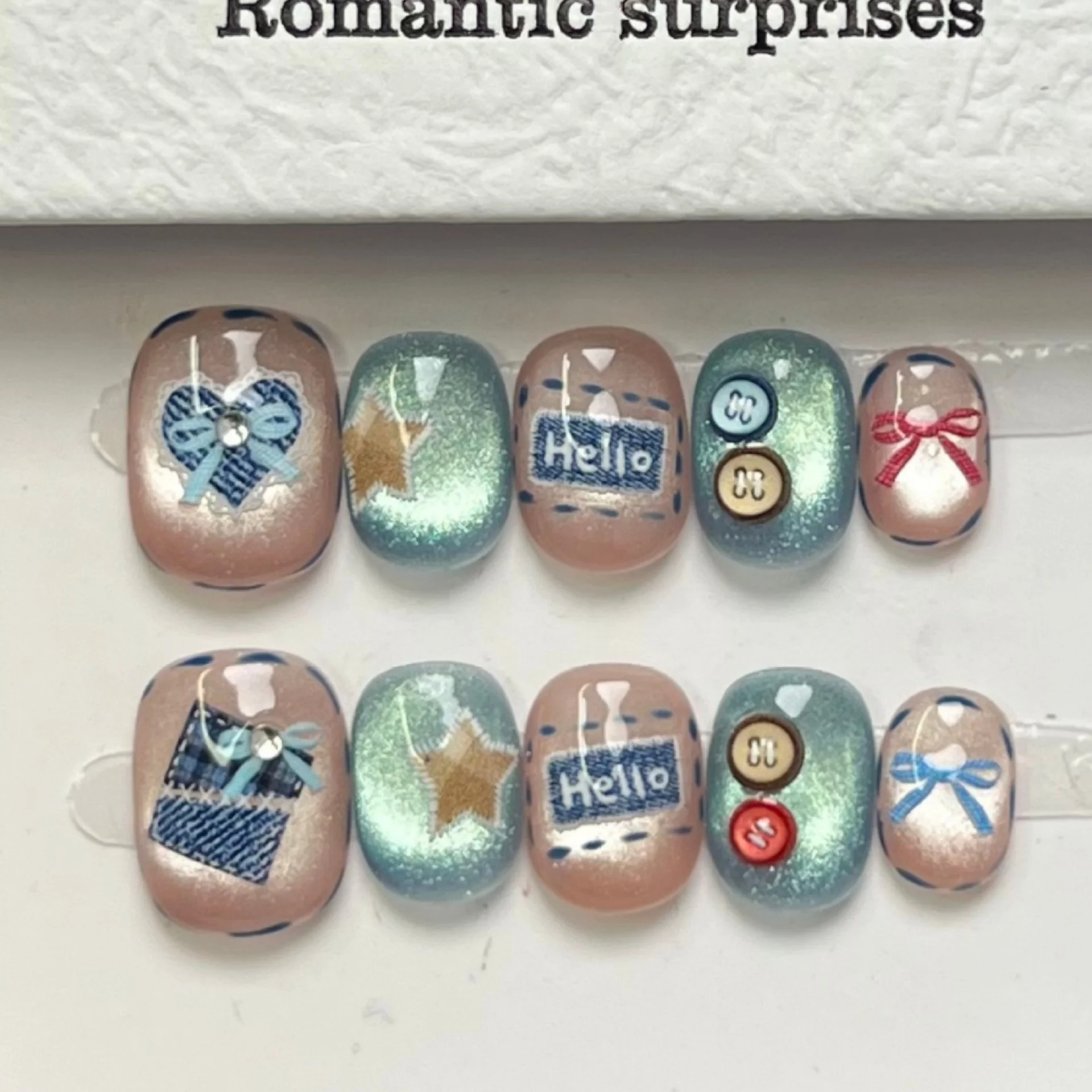 

10pcs Handmade False Nails Art Blue Gradient Short Square Round Press on Nails Tips Cute Bow Button Fake Nail Set Denim Manicure